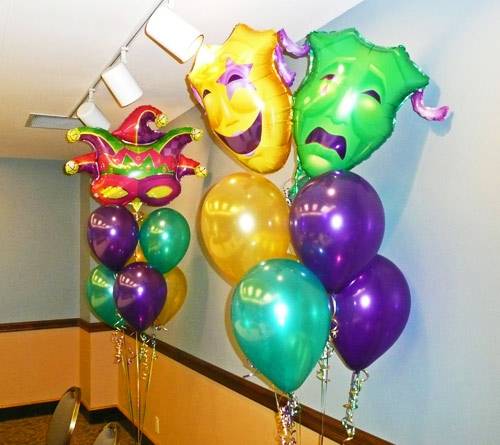 Mardi Gras balloon bouquets