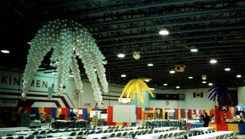 Balloon starburst ceiling decor