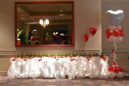 Organza cloud gift table with lighting